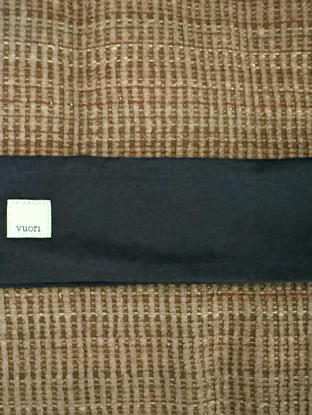 Vuori Halo Headband in Black Heather